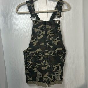 Almost Famous Camouflage Jean Shorts